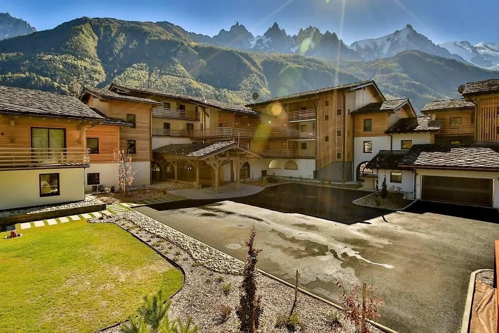 Modern 2Br 5* Pool Gym Spa Garage Mont-Blanc View 霞慕尼 法国