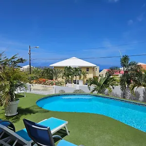 Raven's Paradise Apartment Willemstad